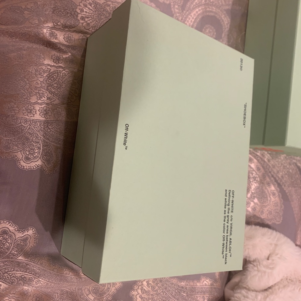 Off white shoe box